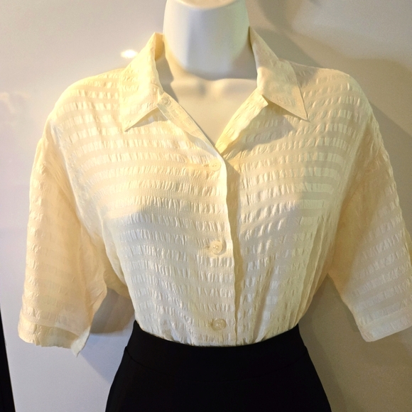 Silktime Lightweight, Airy, Short Sleeve White Silk Blouse Size Medium - Picture 1 of 12